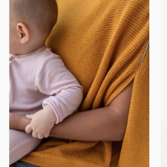 We are Amma Honey Cocoon Nursing Cover knit lightweight yellow one size - Picture 7 of 16